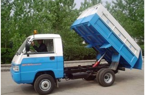 LTF-4-1300电动四轮密封式垃圾车