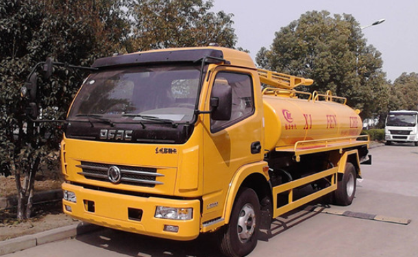 <font color='red'>吸粪车</font>上装保养必做6步走