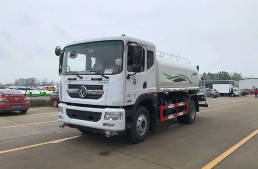 东风D9 30米雾炮车