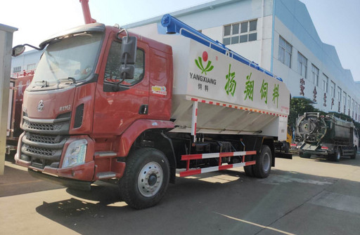 柳汽乘龙散装饲料车