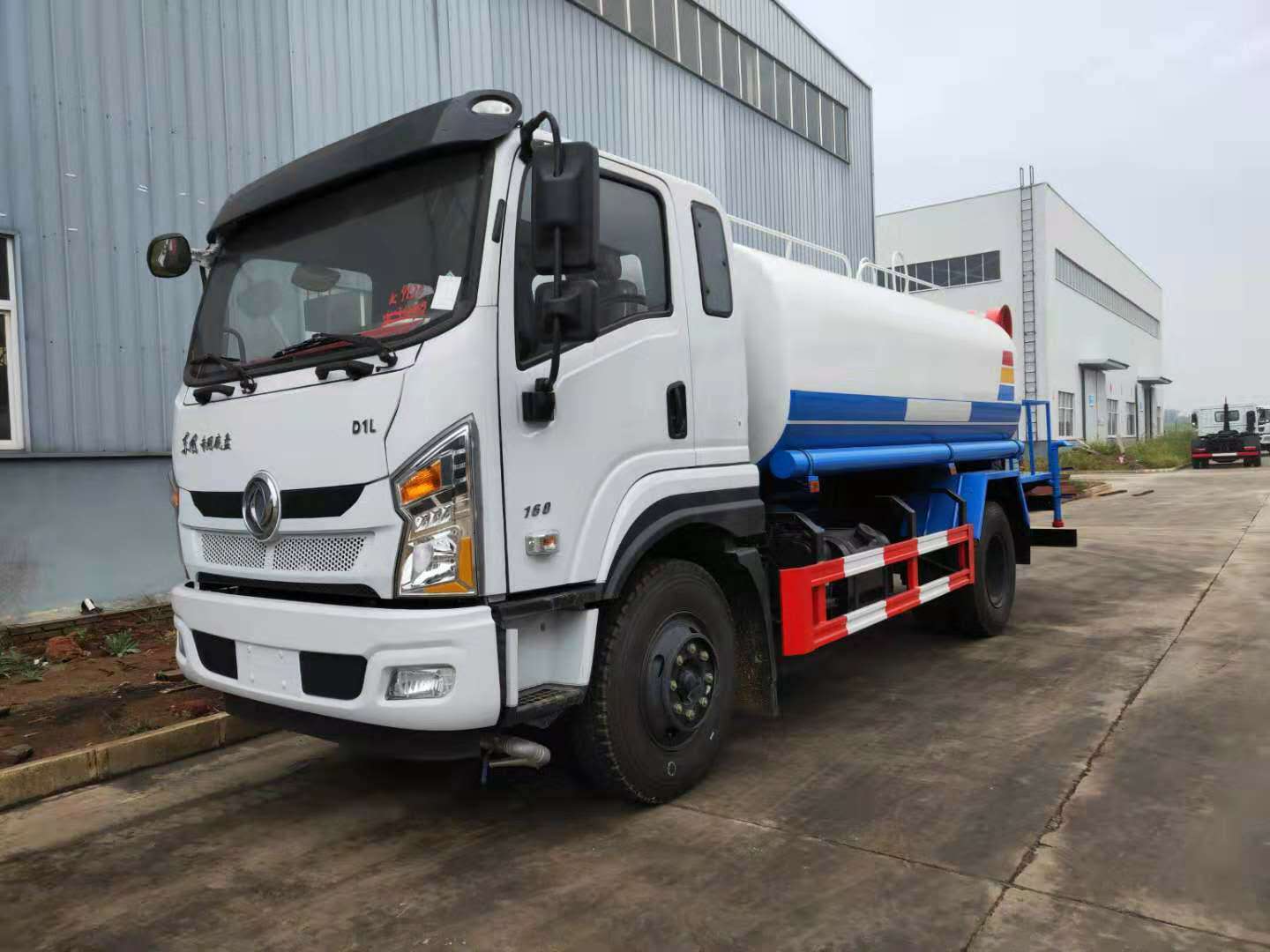 12方东风D1雾炮车