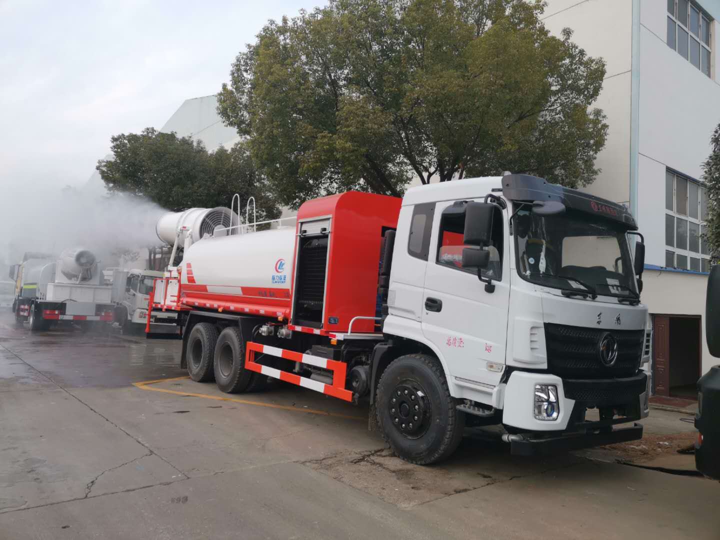 东风多功能抑尘车