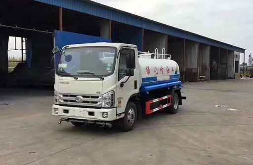 5方洒水车