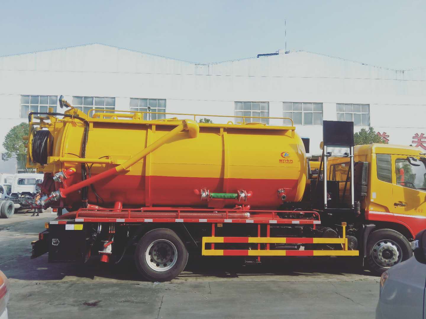 国六天锦清洗吸污车