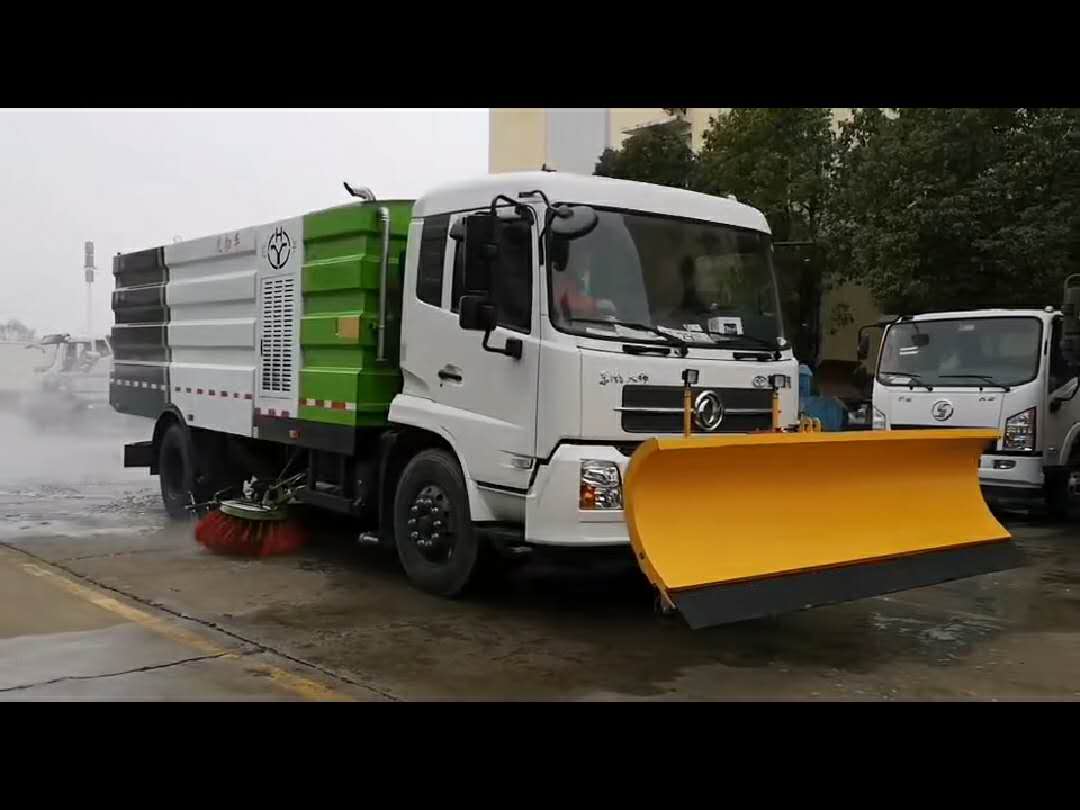 东风天锦洗扫车加装除雪铲视频 (5320播放)