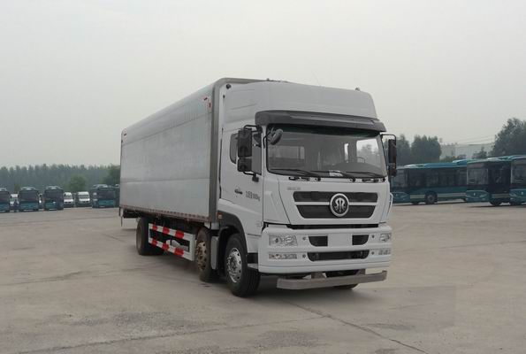 斯达-斯太尔牌ZZ5203XYKM56CGE1型翼开启厢式车