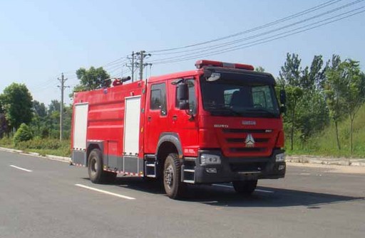 江特牌JDF5204GXFPM80型泡沫消防车