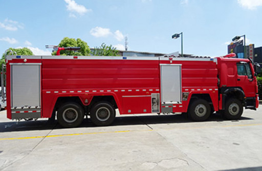 天河牌LLX5415GXFPM230/H型泡沫消防车