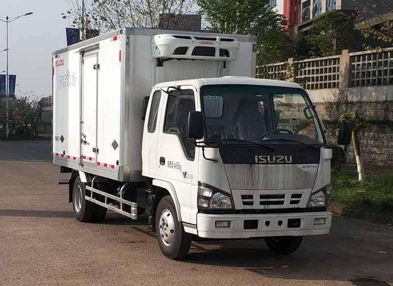 庆铃牌QL5042XLCA5HHJ型冷藏车