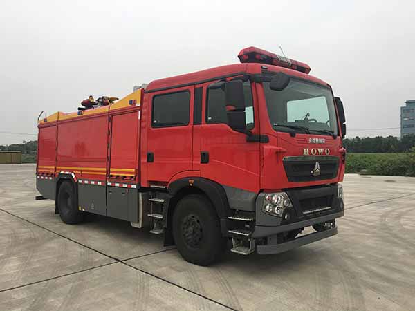 永强奥林宝牌RY5200GXFPM70/D0型泡沫消防车