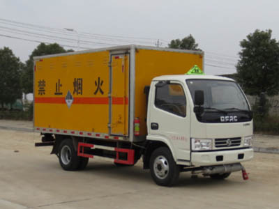 江特牌JDF5040XZWE5型杂项危险物品厢式运输车