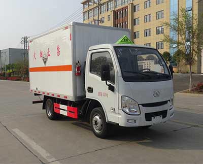 华通牌HCQ5033XFWSH6型腐蚀性物品厢式运输车