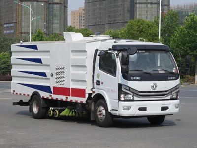 新东日牌YZR5120TXSE6型洗扫车