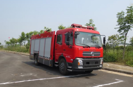 江特牌JDF5154GXFPM60型泡沫消防车
