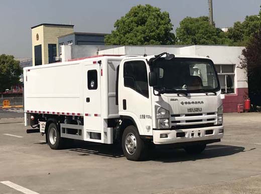 华东牌CSZ5100XYCQ型运钞车