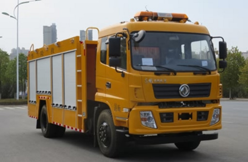 新东日牌YZR5090XXHG型救险车