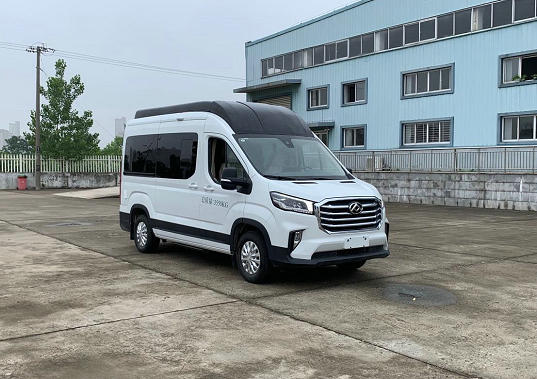 新星房车牌JBG5032XLJ型旅居车