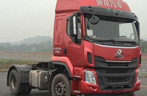 乘龙牌LZ4182H7AB型危险品运输半挂牵引车