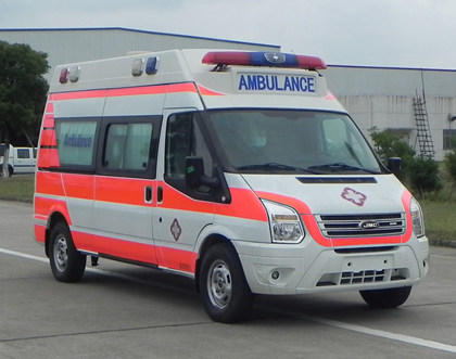 江铃牌JX5049XJHMKJA型救护车
