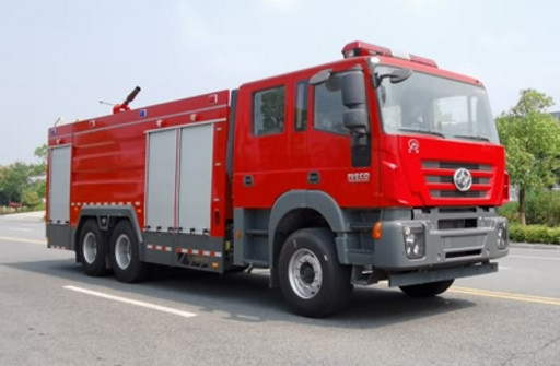 江特牌JDF5280GXFPM130/C5型泡沫消防车