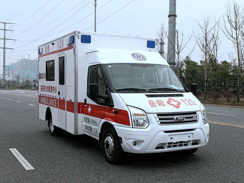 星通牌XTP5046XJHV348FC-ZC6型救护车