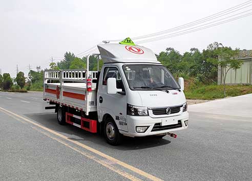 舜德牌SDS5040TQPEQ6型气瓶运输车