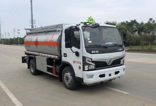 专威牌HTW5128GJYE6C型加油车