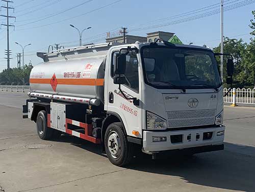 楚飞牌CLQ5120GJY6CA型加油车