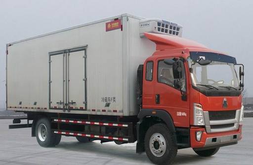 豪沃牌ZZ5167XLCG421DE1型冷藏车