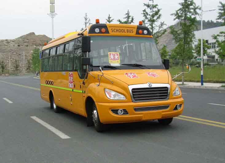 东风牌EQ6750STV1型幼儿专用校车