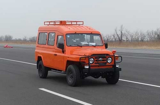 北京汽车制造厂有限公司牌BAW5030XYB2ED42型运兵车