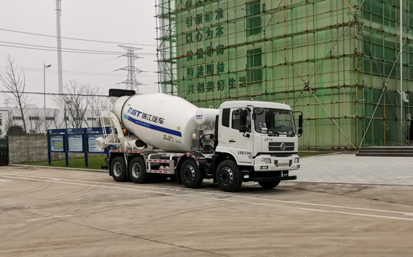 瑞江牌WL5313GJBDFG5A8型混凝土搅拌运输车