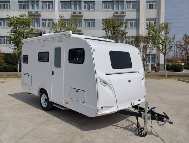 宇通牌ZK9011XLJ型旅居挂车