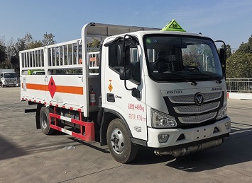 程力威牌CLW5041TQPB6型气瓶运输车