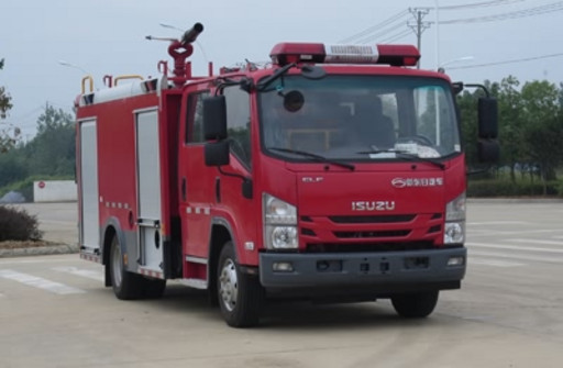 新东日牌YZR5100GXFPM30/Q6型泡沫消防车