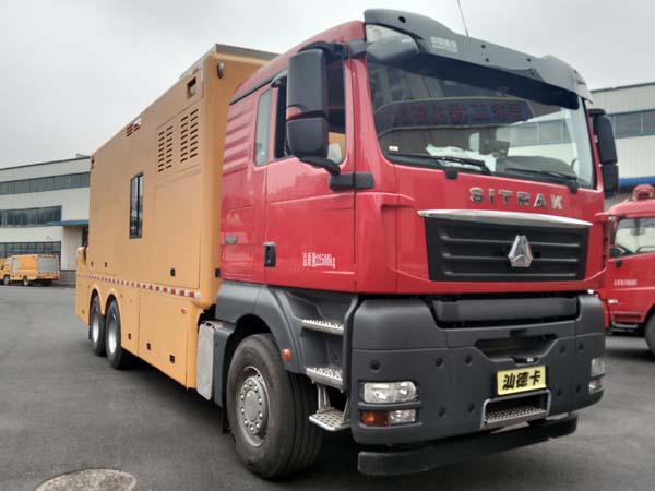 岳麓牌XJY5230TPSQ1型大流量排水抢险车