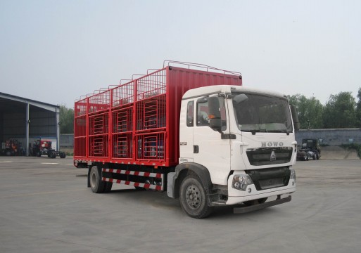 豪沃牌ZZ5187CCQK501GE1型畜禽运输车