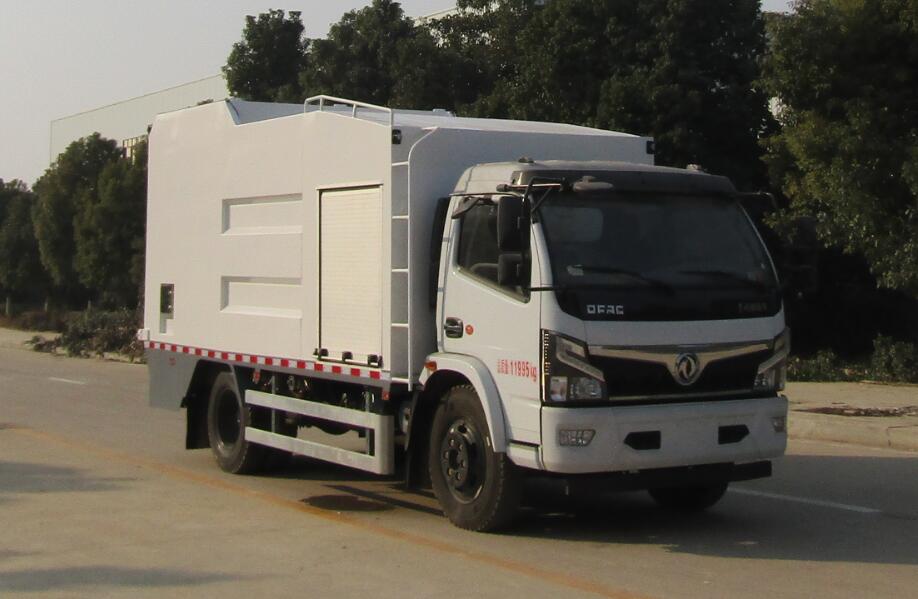 中汽力威牌HLW5120TQX6EQ型垃圾桶清洗车