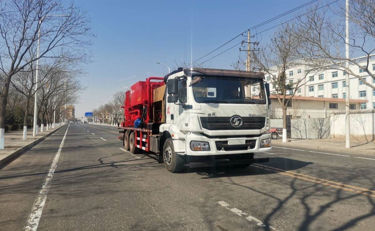 兰矿牌LK5266TGJ60型固井车